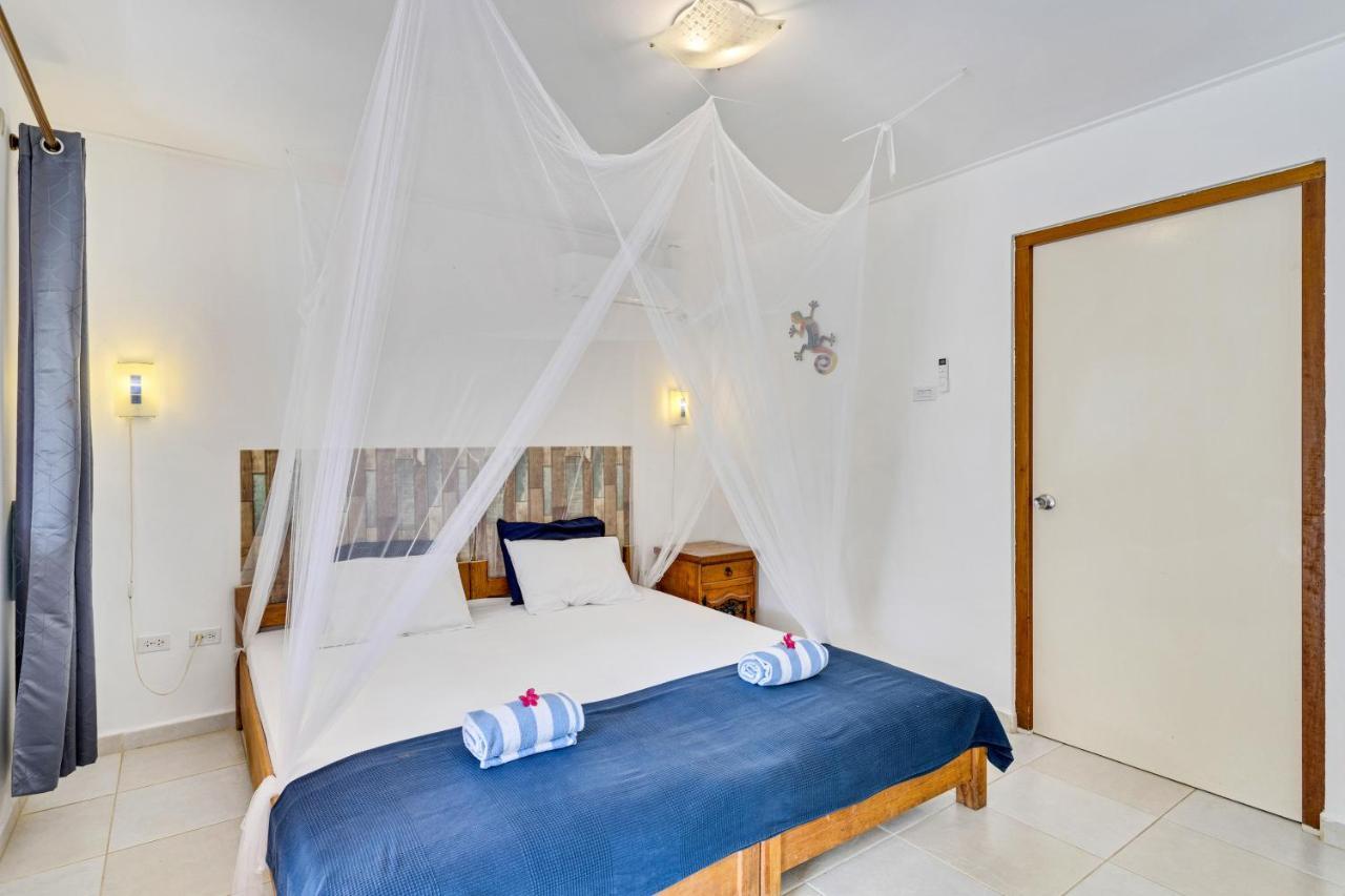 Tropical Divers Resort Кралендейк Екстер'єр фото